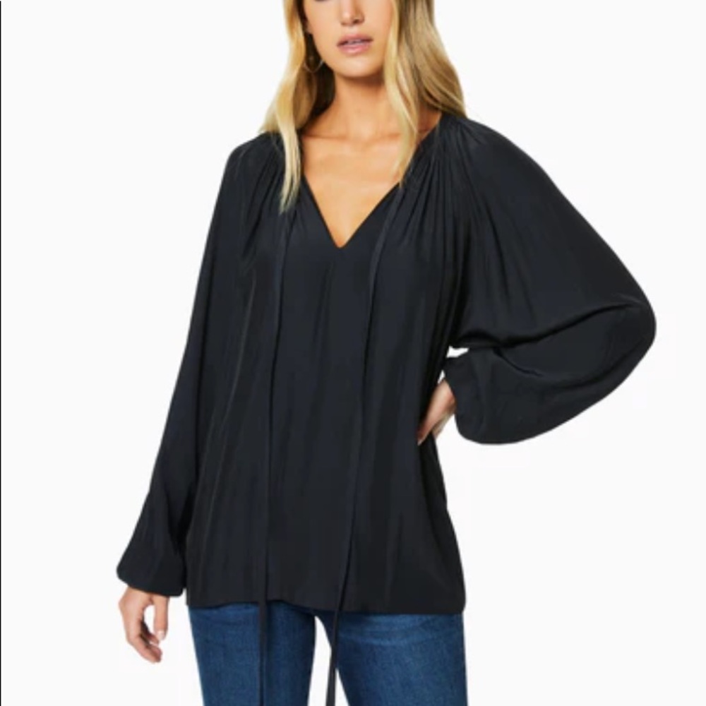 Paris Long Sleeve Blouse In Black